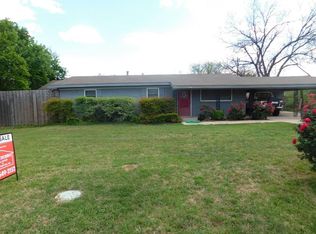 1504 Avenue C, Graham, TX 76450