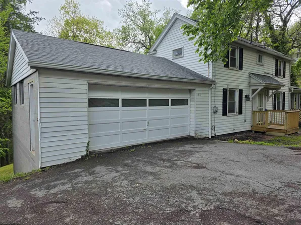 1300 Hillcrest Rd, Fairmont, WV 26554