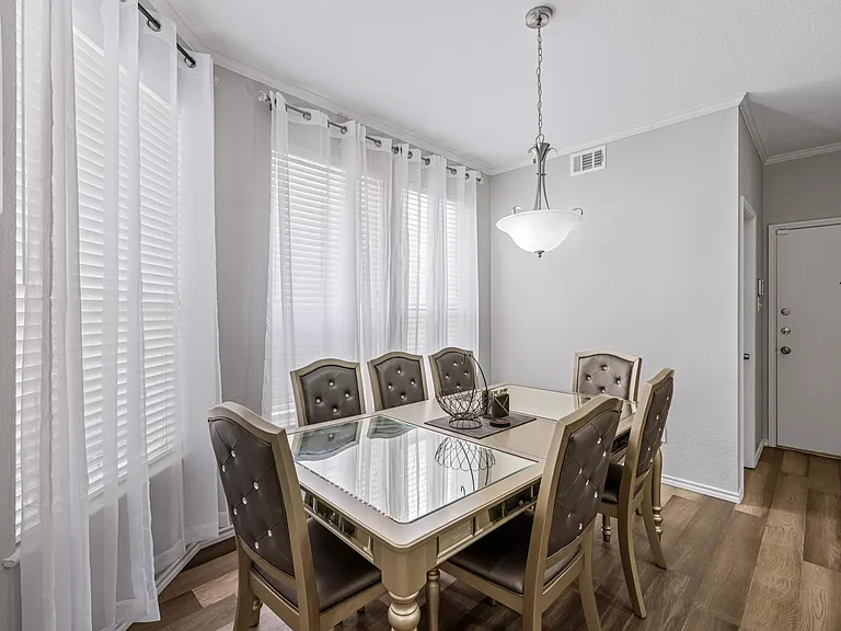 6011 Barrington Ct — Photo 8