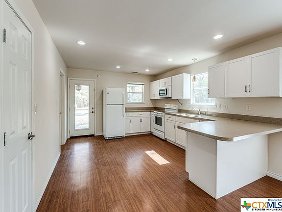 5th image of 200 Millies Ln
