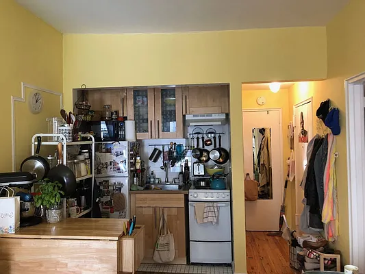 Rented by Performing Assets Corp | media 16