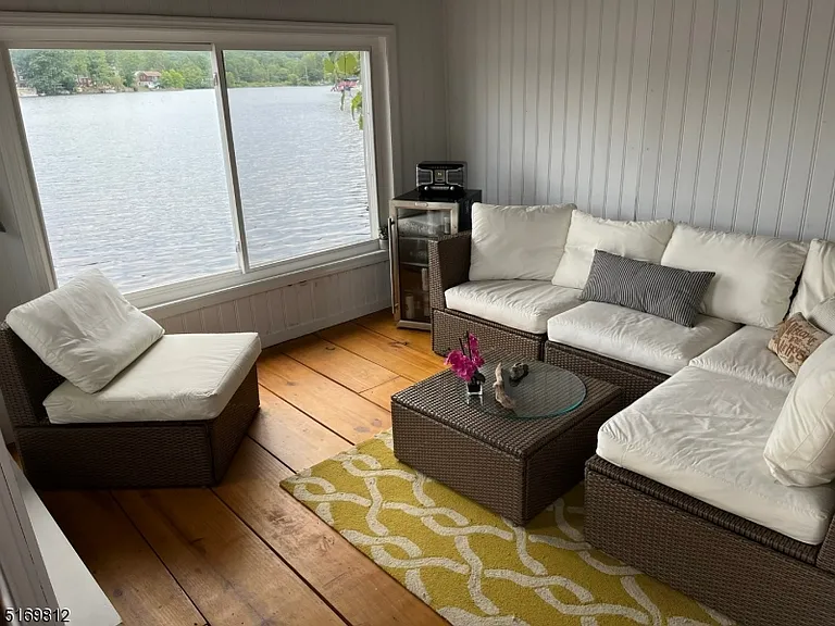 600 Warwick Tpke — Photo 22