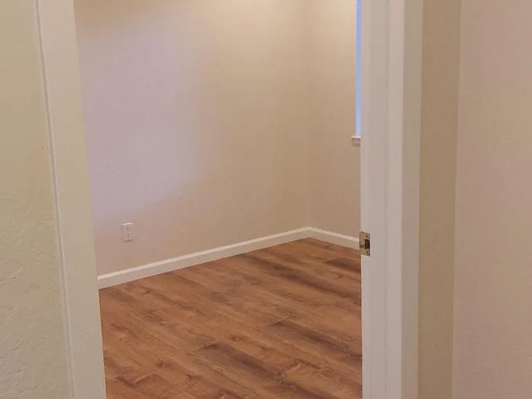 528 Felix Way — Photo 24