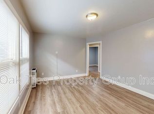 694 Sycamore St #B, Oakland, CA 94612