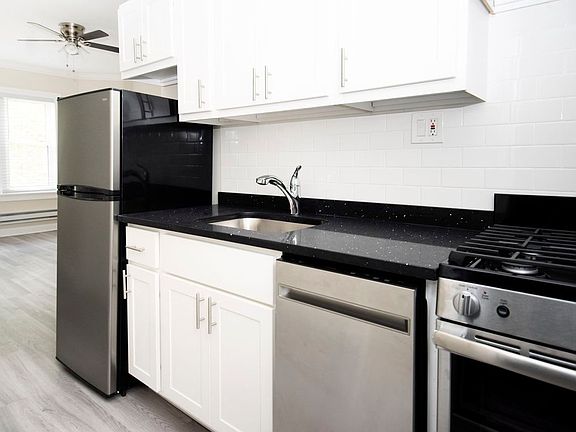 4th image of 646 W Roscoe St Unit 648.5-N1