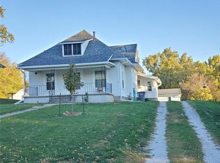 301 Adair St, Adair, IA 50002