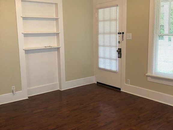 5th image of 244 Pollard Ave