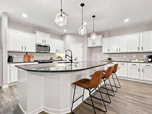 5th image of 308 Everly Mist Way