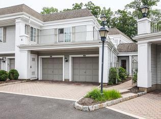 145 Riveredge Dr, Chatham, NJ 07928