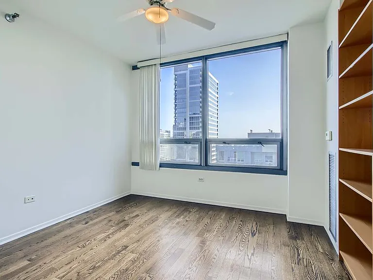 701 S Wells St #2104 — Photo 4