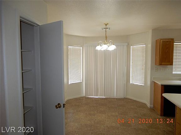 5th image of 2625 Amber Crest St