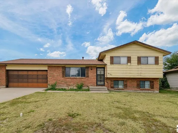 2121 Chautard Dr, Pueblo, CO 81005