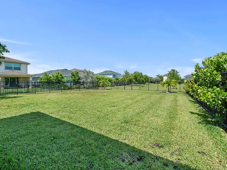1408 Wandering Willow Way — Photo 32