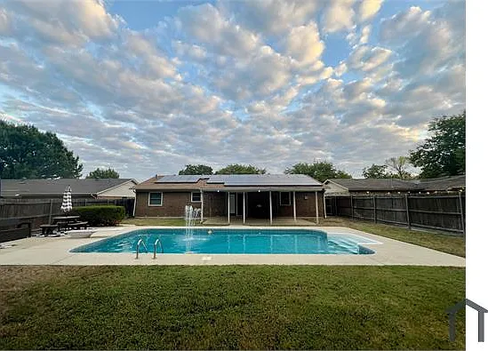 6012 Highcrest Dr — Photo 9