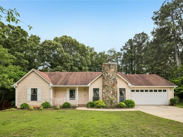 1318 Panhandle Way, Hampton, GA 30228
