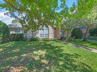829 Lynhurst Ln, Denton, TX 76205