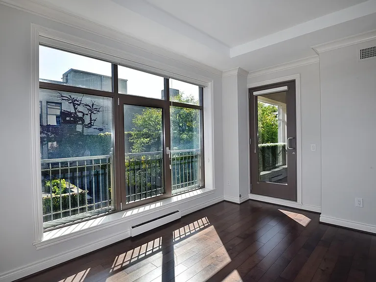 Access to balcony
