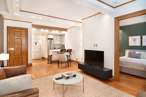 Rented by WAM Partners - William Moses Co. | media 22