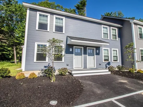 3 Heritage Ln #1, Kennebunk, ME 04043