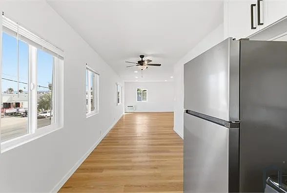 7305 Variel Ave #F — Photo 5