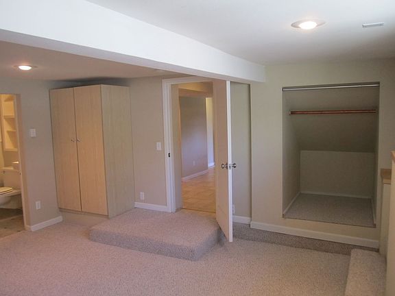 3rd image of 7417 Sunnyside Ave N Unit 3