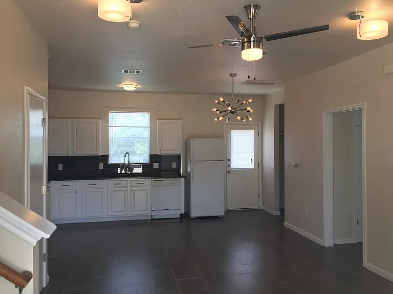3809 E Martin Luther King Jr Blvd #A-B — Photo 29