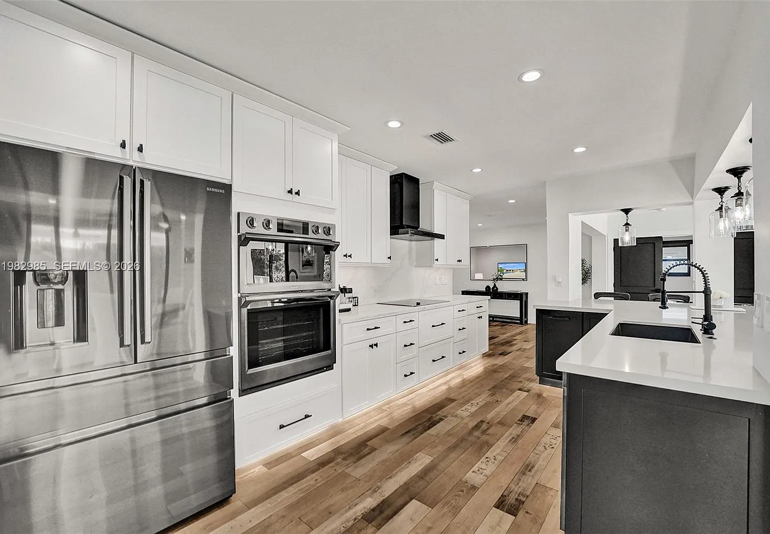 4 bed, 1844 sqft, $3,900 — Photo 1