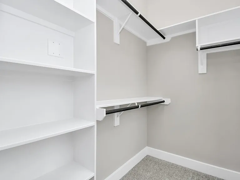 2903 Sherwood Green Ln — Photo 28