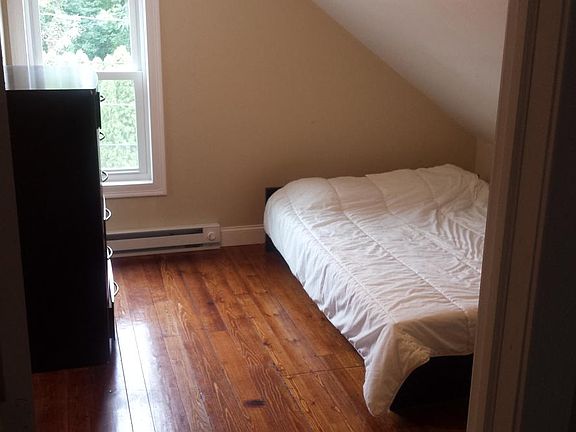 4th image of 62 Williams St #3