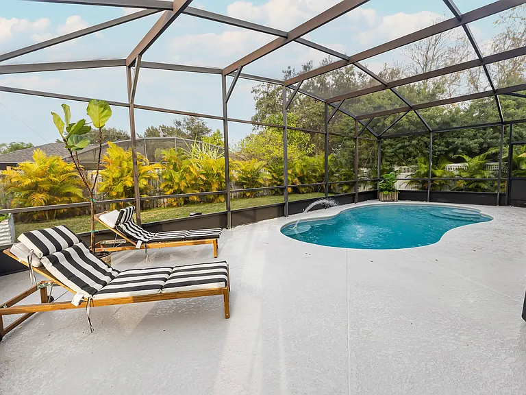 1146 Perpignan Ct — Photo 37