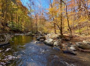 39 Rogers Creek Dr, Bakersville, NC 28705