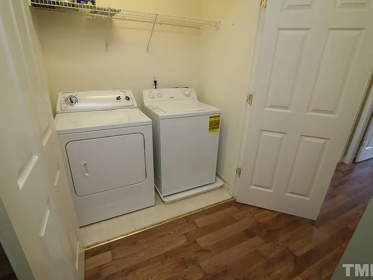 2841 Gross Ave — Photo 12