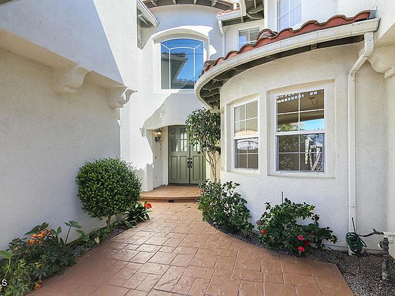 4th image of 2880 Avenida De Autlan