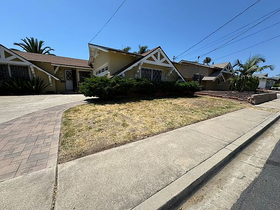 2nd image of 1423 La Corta Cir