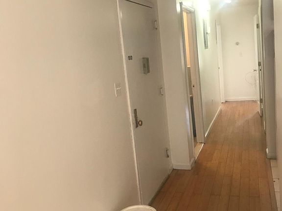 4th image of 2081 Honeywell Ave #1