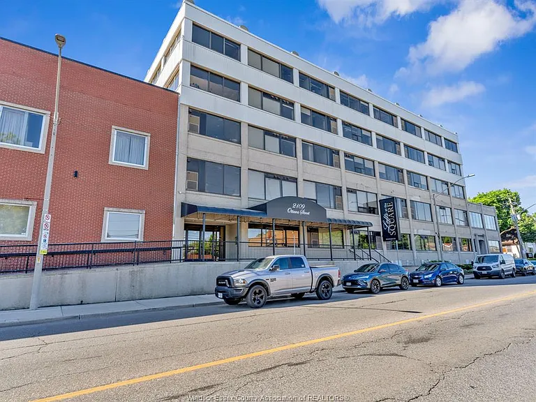 2109 Ottawa St #601 — Photo 11