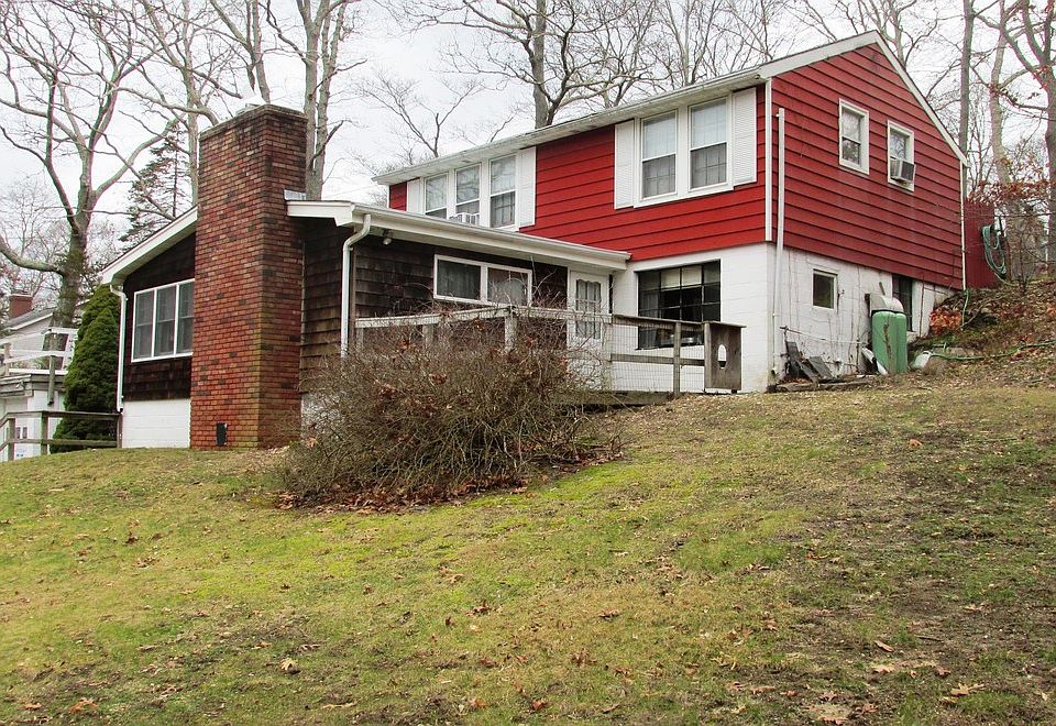 1st image of 19 Lake Dr N