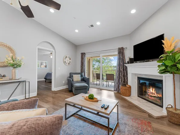 350 S Wildwood Drive ## E20 BLDG E, Branson, MO 65616