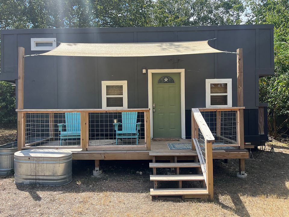 Exterior: 
Front Facing Unit