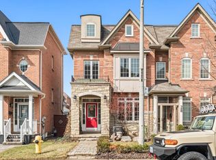 26 Abraham Welsh Rd, Toronto, ON M9M0B7