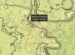 821 S Kirkwood Cir, Midland, MI 48640