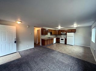1041 8th Ave APT 201, Longview, WA 98632
