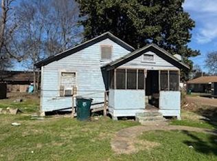 219 Elm St, Greenwood, MS 38930
