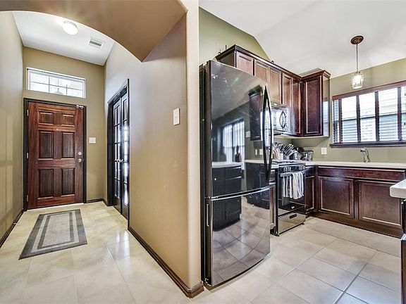 5th image of 12035 Rockridge Falls Dr