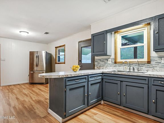 5th image of 502 Ramsey Ave