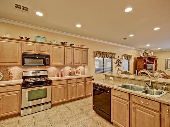 3rd image of 28953 N Welton Pl
