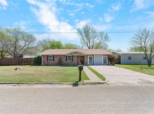304 Randy Dr, Woodway, TX 76712