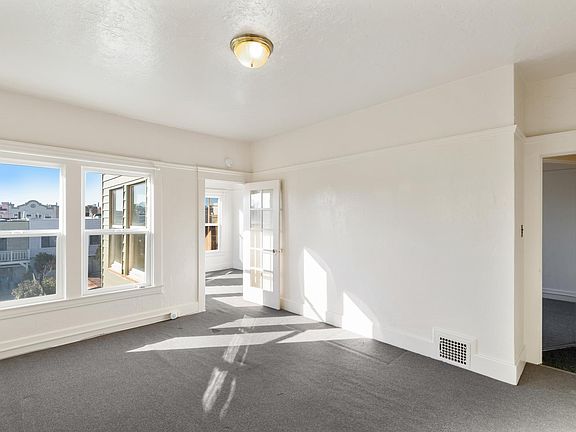 3rd image of 639 20th Ave