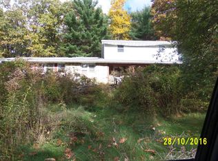 51 Acer Ln, Drums, PA 18222