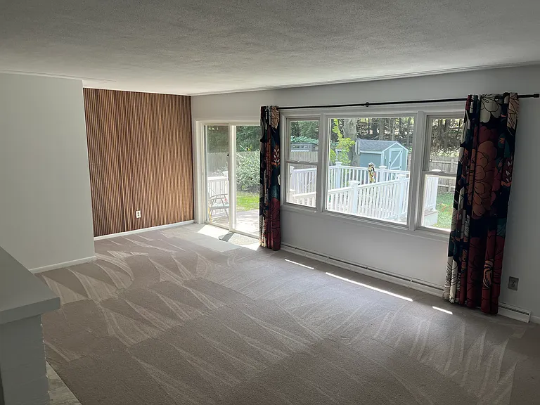 3818 Robin Ln — Photo 2